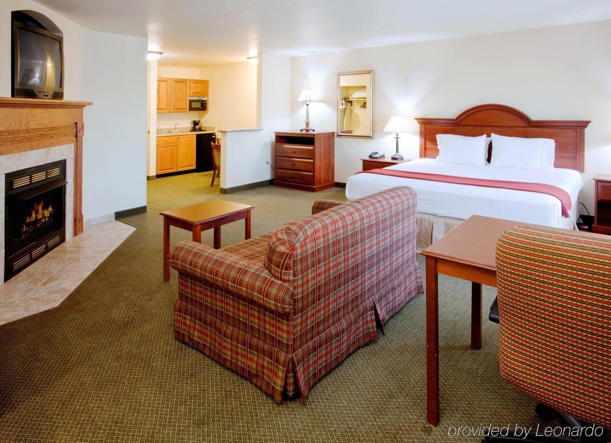 Holiday Inn Express & Suites Rocky Mount Smith Mountain Lake By Ihg Cameră foto