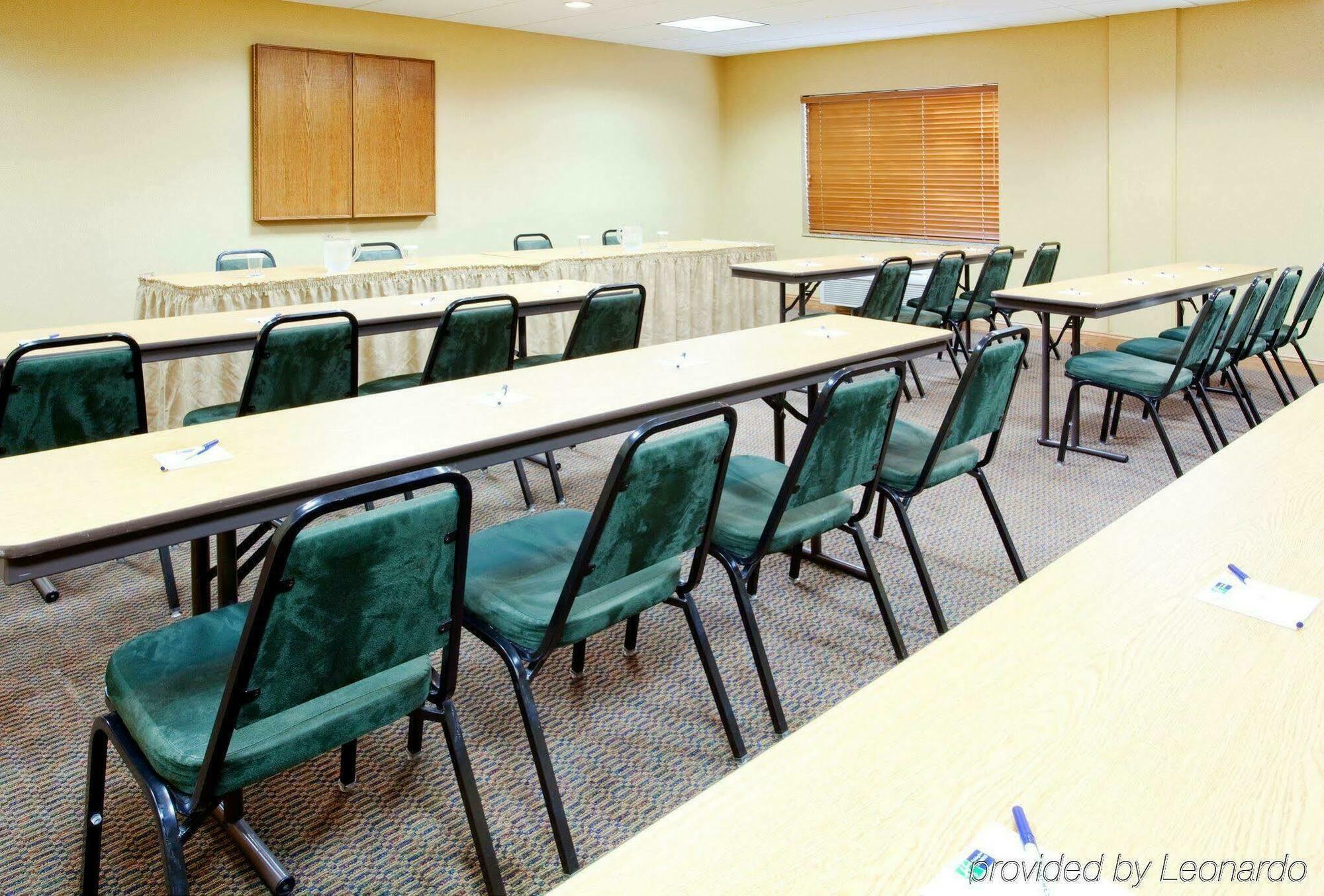 Holiday Inn Express & Suites Rocky Mount Smith Mountain Lake By Ihg Facilități foto